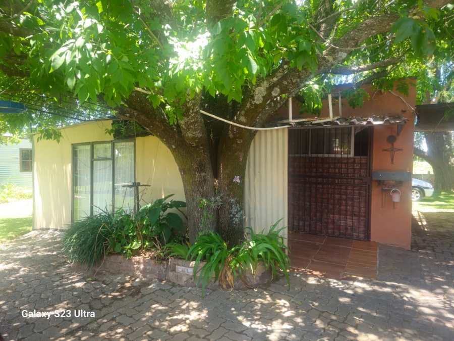 4 Bedroom Property for Sale in Ladybrand Free State